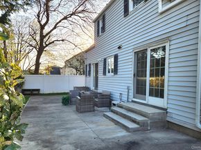 142 Morris Parkway, Valley Stream NY 11580