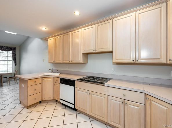 163 Doral Court, Roslyn NY 11576