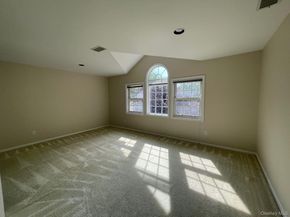 163 Doral Court, Roslyn NY 11576