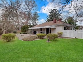 276 Woodlawn Avenue, Saint James NY 11780