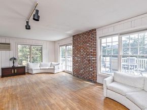 10 Fortune Court, Commack NY 11725