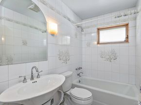 10 Fortune Court, Commack NY 11725