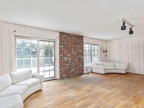 10 Fortune Court, Commack NY 11725