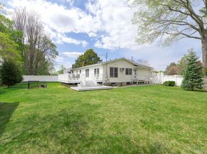 10 Fortune Court, Commack NY 11725