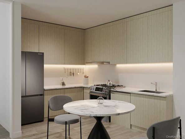 46-30 21st Street 2A, Long Island City NY 11101