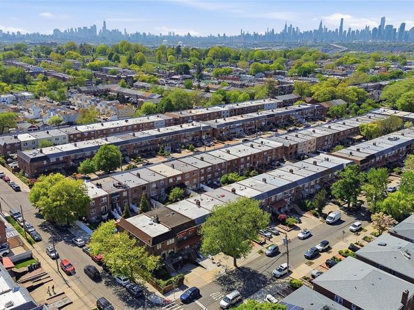 6172 70th Street, Middle Village NY 11379