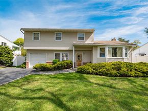 17 Wentworth Drive, Dix Hills NY 11746