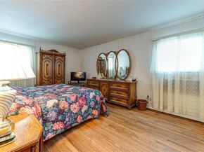 17 Wentworth Drive, Dix Hills NY 11746