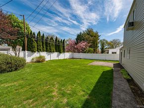 17 Wentworth Drive, Dix Hills NY 11746