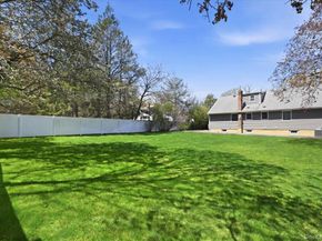 31 Chelsea Drive, Syosset NY 11791