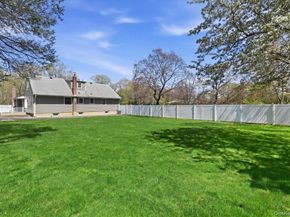 31 Chelsea Drive, Syosset NY 11791