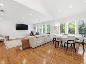 31 Chelsea Drive, Syosset NY 11791