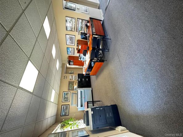 363 N Wellwood Avenue, Lindenhurst NY 11757