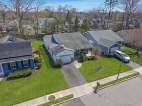 259 Edinburgh Drive, Ridge NY 11961