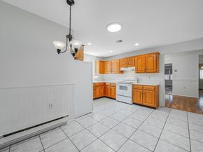 259 Edinburgh Drive, Ridge NY 11961