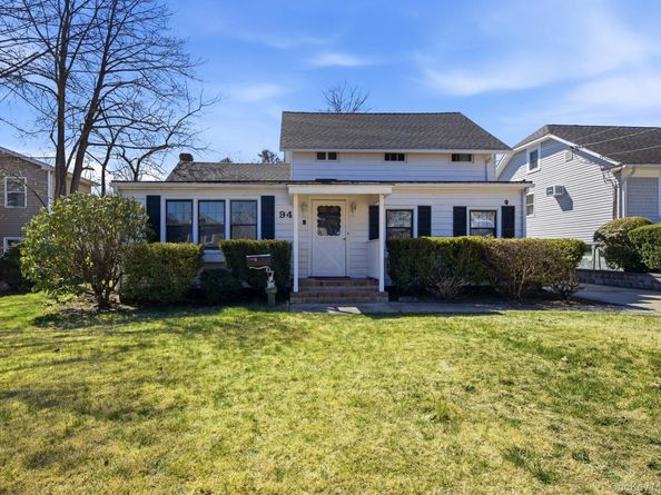 94 E Lakewood Street, Patchogue NY 11772