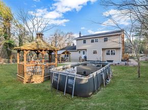 231 W Woodside Avenue, Patchogue NY 11772