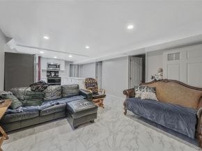 231 W Woodside Avenue, Patchogue NY 11772