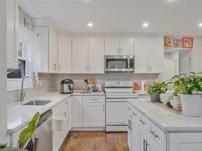 231 W Woodside Avenue, Patchogue NY 11772