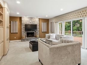 18 Aldgate Drive W, Manhasset NY 11030