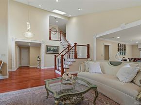 18 Aldgate Drive W, Manhasset NY 11030