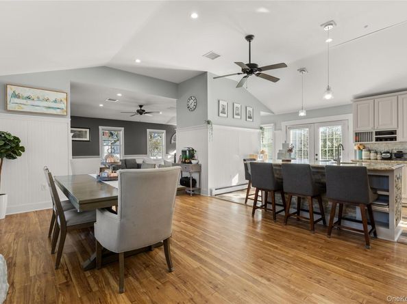 12 Georgia Road, Amityville NY 11701