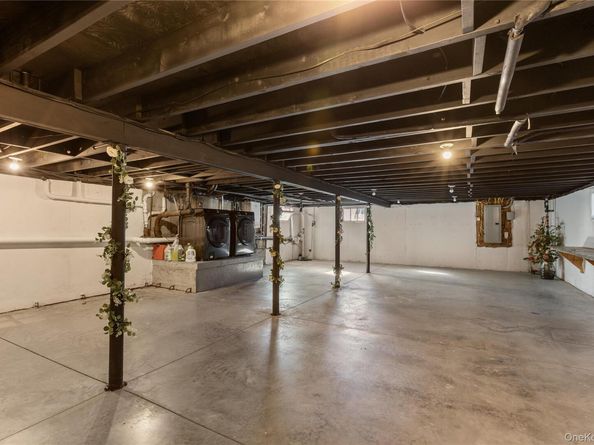 12 Georgia Road, Amityville NY 11701