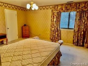 46 Blue Point Road E, Holtsville NY 11742