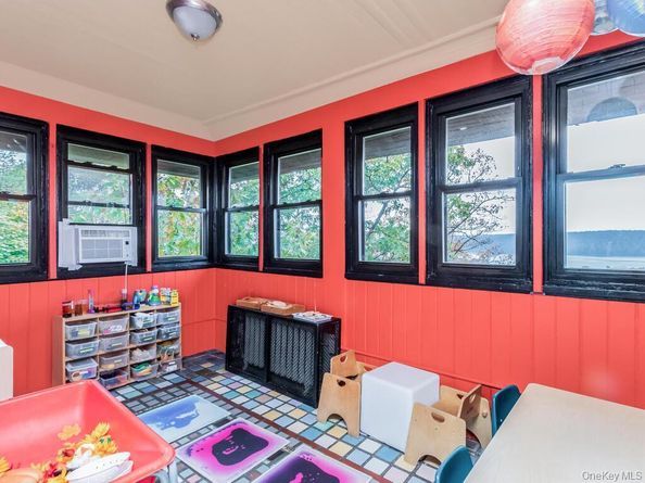 83 Alta Avenue, Yonkers NY 10705