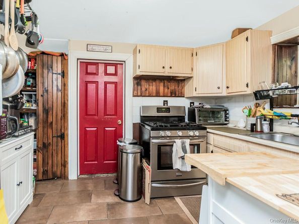 83 Alta Avenue, Yonkers NY 10705