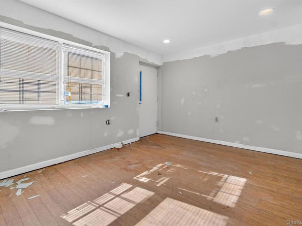 1735 Mansion Street, Bronx NY 10460