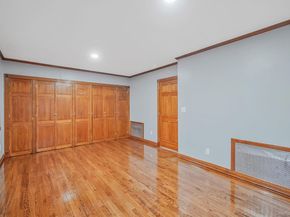 1 Holbrook Street, Bay Shore NY 11706