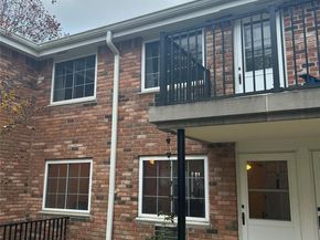 96 Jervis Avenue 96, Farmingdale NY 11735