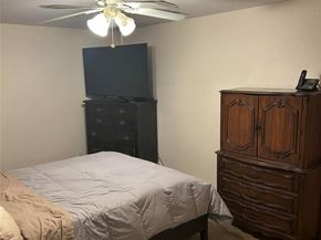 96 Jervis Avenue 96, Farmingdale NY 11735