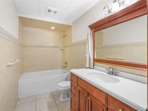 28 Old Neck Road S, Center Moriches NY 11934