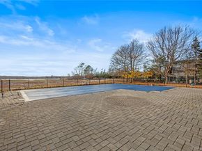 28 Old Neck Road S, Center Moriches NY 11934