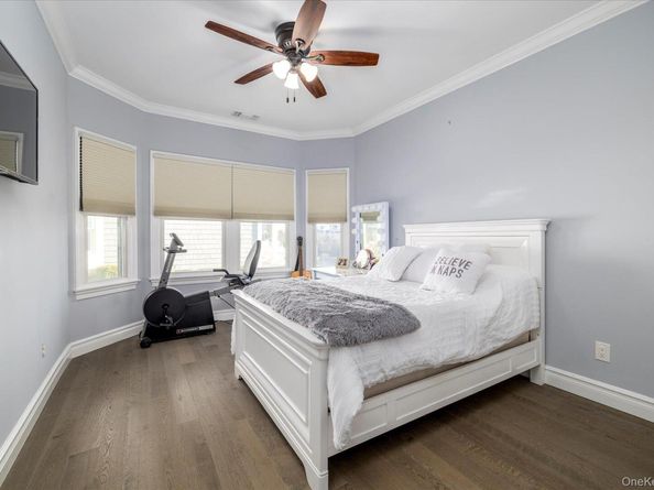 54 Ocean Watch Court 54, Freeport NY 11520