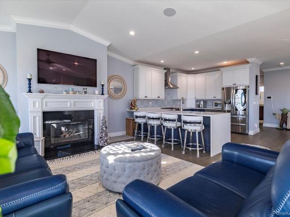 54 Ocean Watch Court 54, Freeport NY 11520