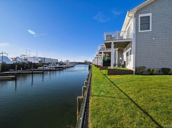 54 Ocean Watch Court 54, Freeport NY 11520