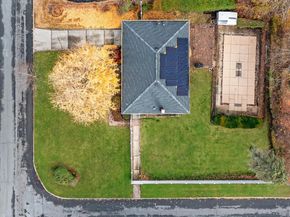 16 E Hill Drive, Smithtown NY 11787