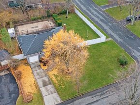 16 E Hill Drive, Smithtown NY 11787