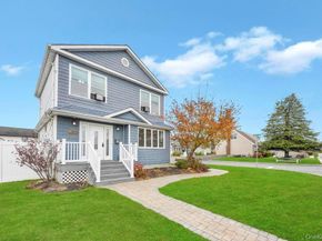 297 Catskill Avenue, Lindenhurst NY 11757