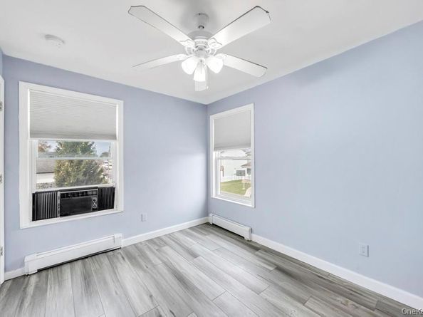 297 Catskill Avenue, Lindenhurst NY 11757