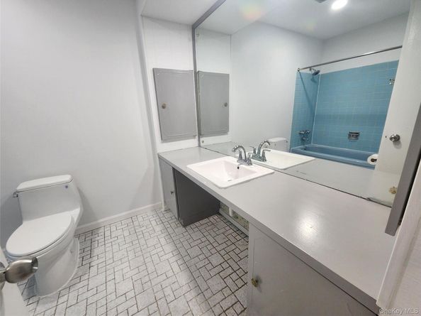 43 Seville Lane, Stony Brook NY 11790