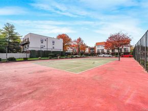 427 Schorr Drive 36A, College Point NY 11356