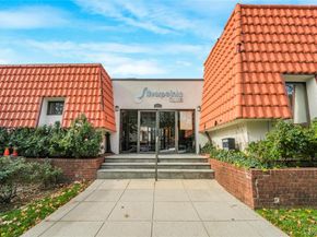 427 Schorr Drive 36A, College Point NY 11356