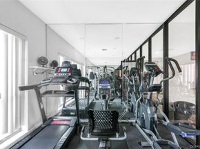 427 Schorr Drive 36A, College Point NY 11356