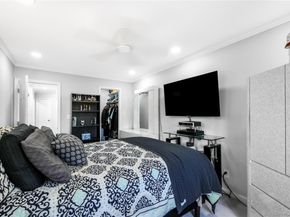 427 Schorr Drive 36A, College Point NY 11356