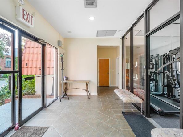 427 Schorr Drive 36A, College Point NY 11356