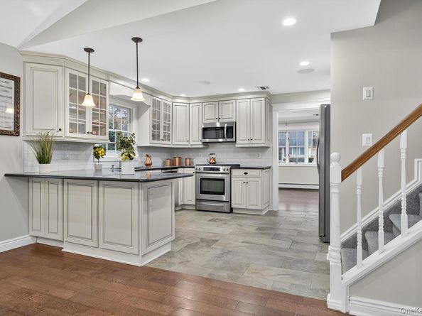 7 Claire Avenue, Huntington Station NY 11746